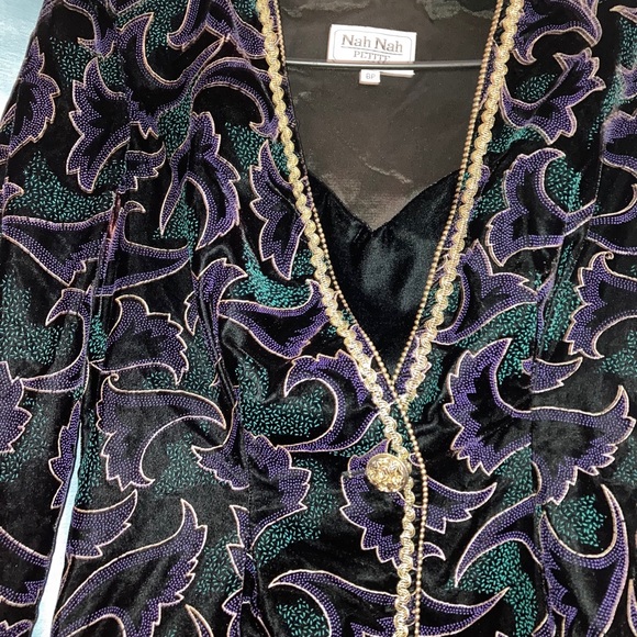 Formal velvet dress/ jacket size 8 - Picture 6 of 16